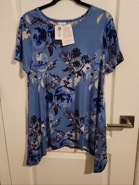 New! LuLaRoe Blue Floral Short Sleeve Top Size M